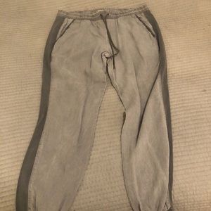 Cloth and Stone Gray/Green Joggers